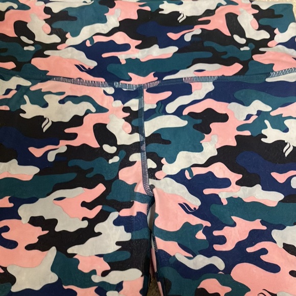 Fabletics Powerhold in camo - Picture 4 of 4